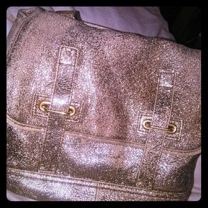 Yves Saint Laurent Gauche